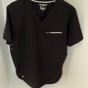 Healing Hands Men’s Scrub Top (2 shirts) Medium